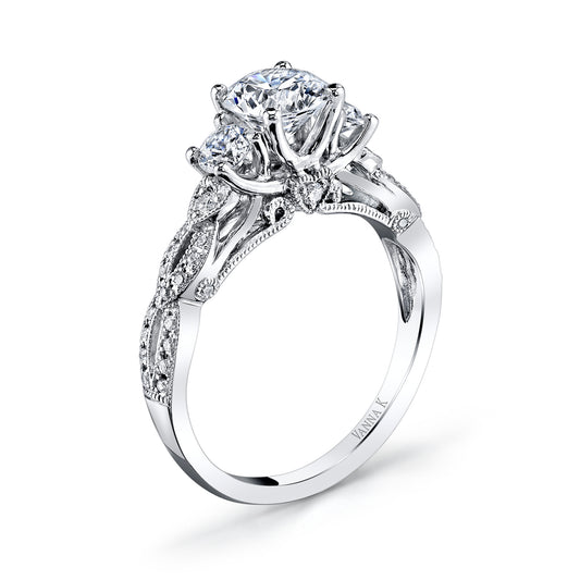 18K White Gold Diamond Engagement Ring