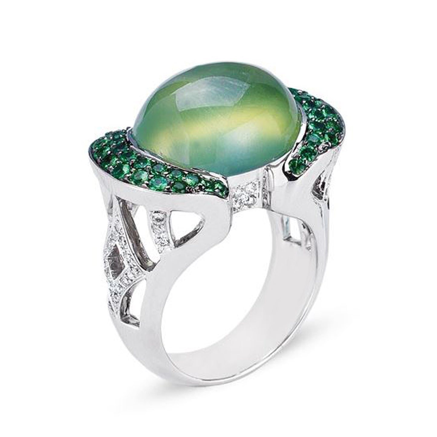 18K White Gold Ring With Diamonds And Tsavorite