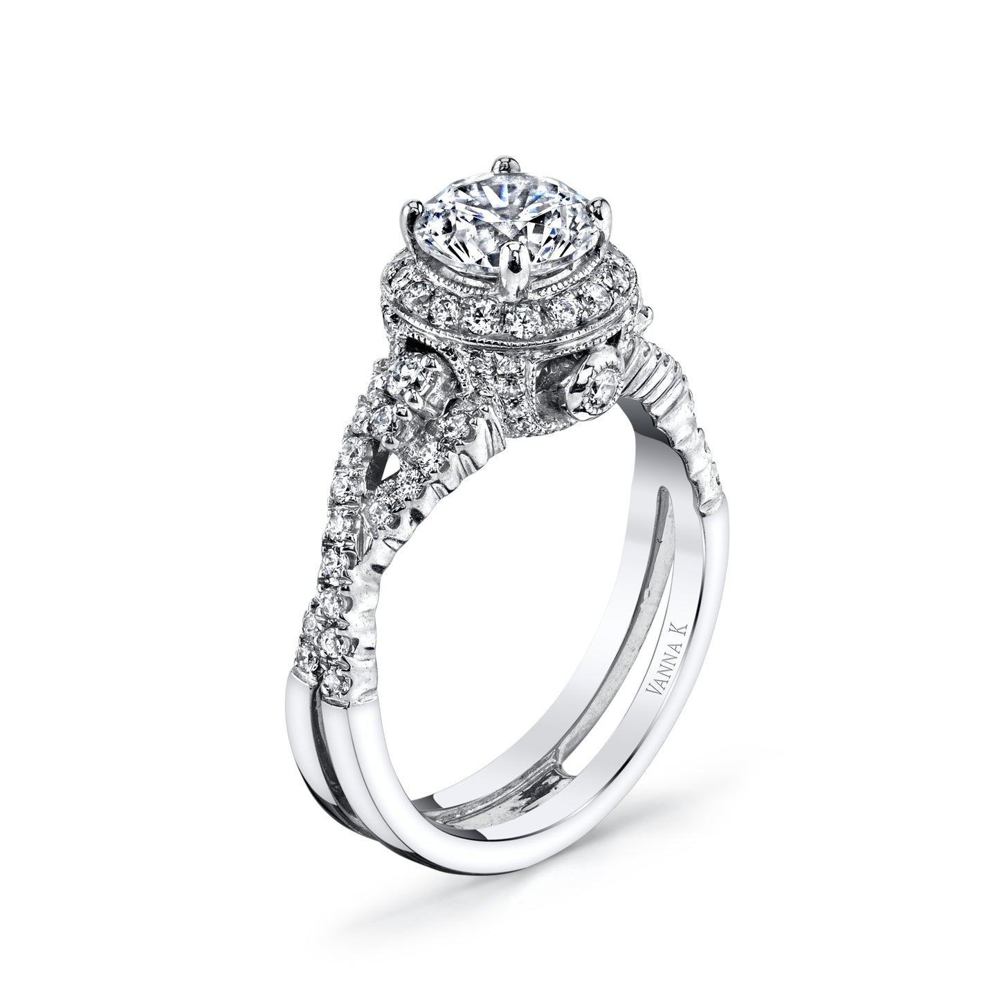 18K White Gold Halo Diamond Engagement Ring