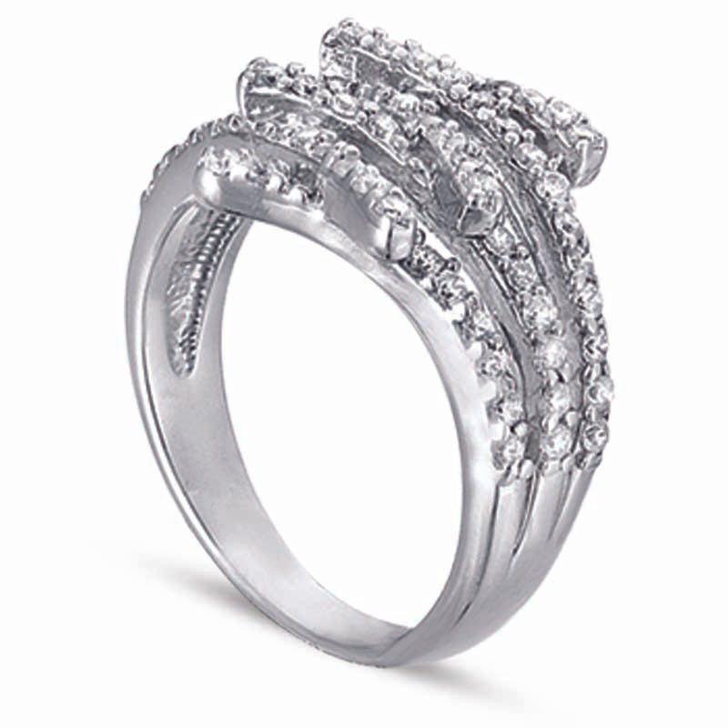 STERLING SILVER RING WITH CZ STONES