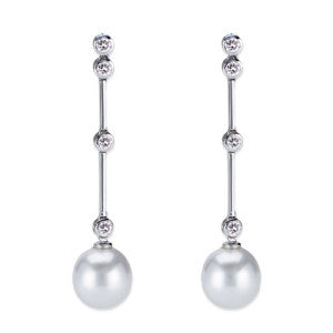 18K White Gold Diamond Dangle Earrings With White Pearl